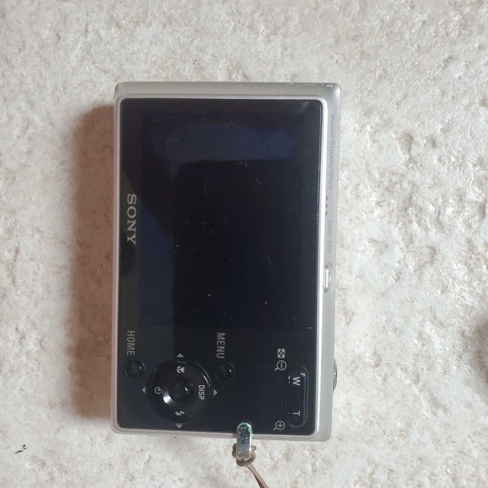 Sony Cyber-shot DSC-T20