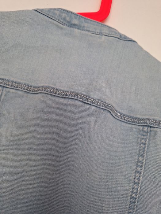 Kurtka jeansowa, r. 134