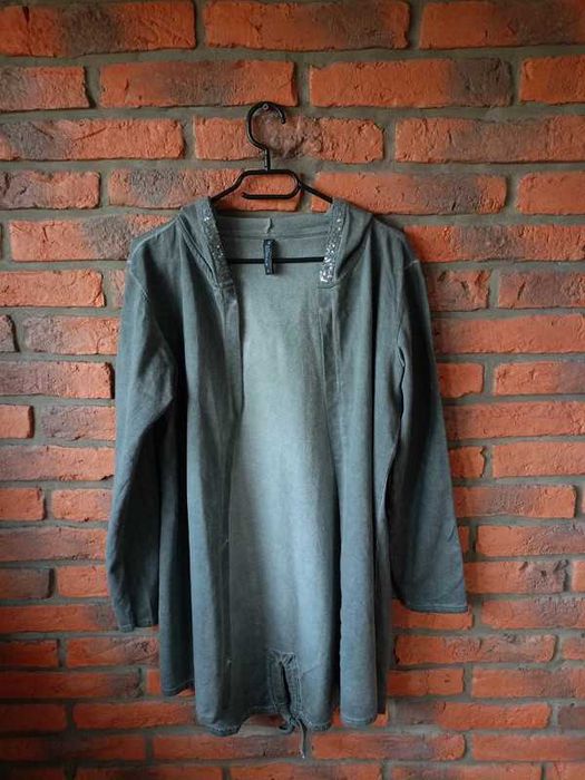 Bluza narzutka szara z kapturem cekinami kardigan