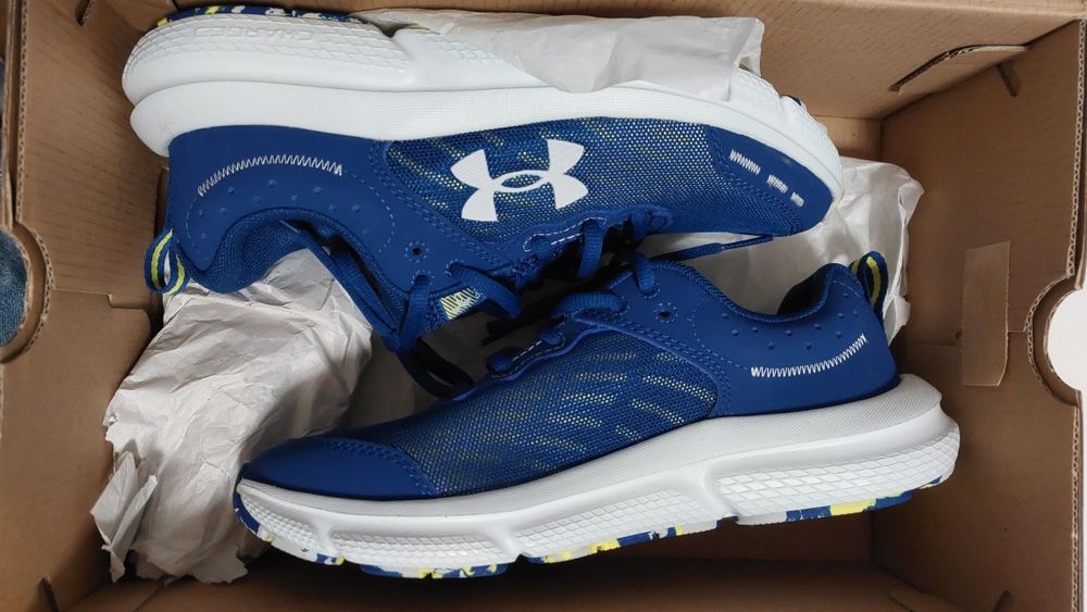 Buty do biegania Under Armour rozm 38 24cm