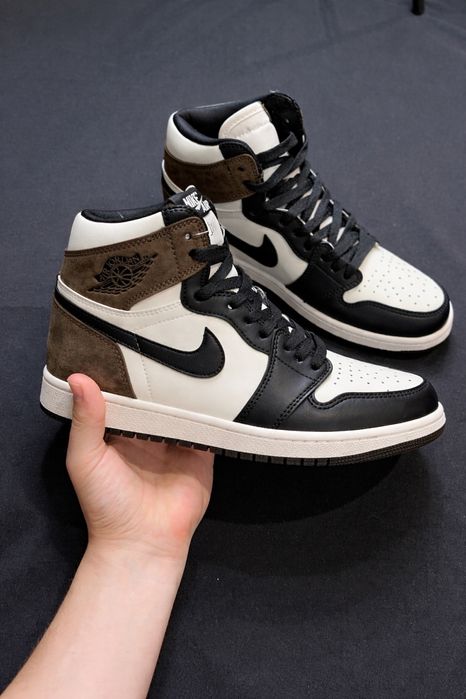 Air Jordan 1 Mocha
