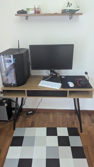 Secretária da marca jysk modelo ABBETVED