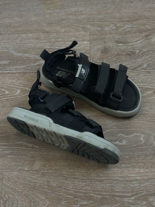 Спортивні сандалі new balance