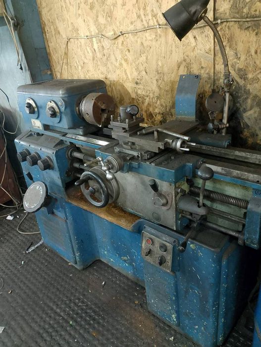 Токарний станок 1и611п