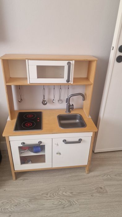 Cozinha de brincar IKEA com acessórios