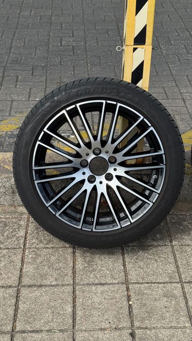 Mercedes-Benz C 2023 Rodas R18 Jantes com pneus AMG Turbine