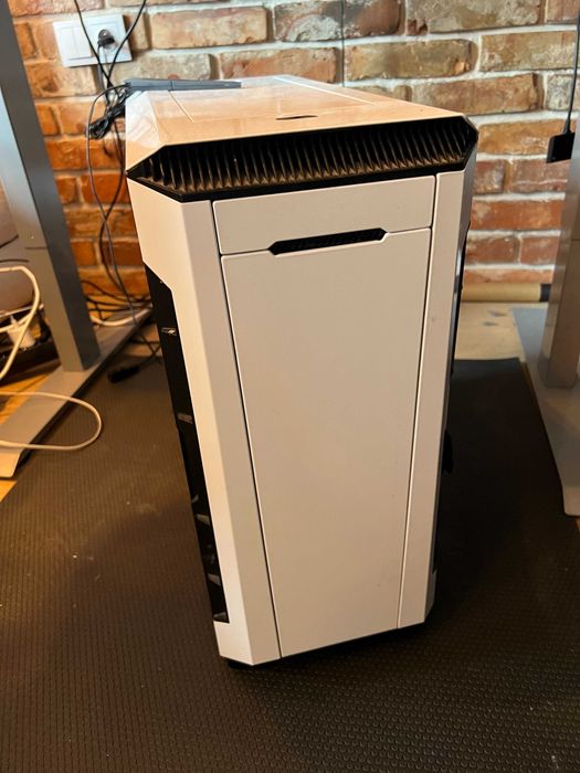 Komputer GTX 1070 Ryzen 3700x