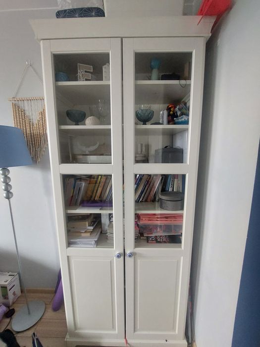 Przeszklona witryna Liatorp IKEA