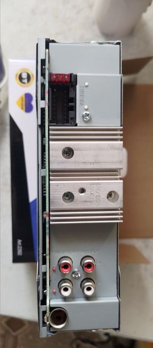 Продам магнитолу Kenwood KMM-125