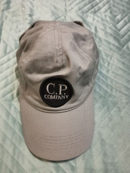 Кепка  C.P Company
Розмір М
Одягав 2 рази
1:1 до оригіналу