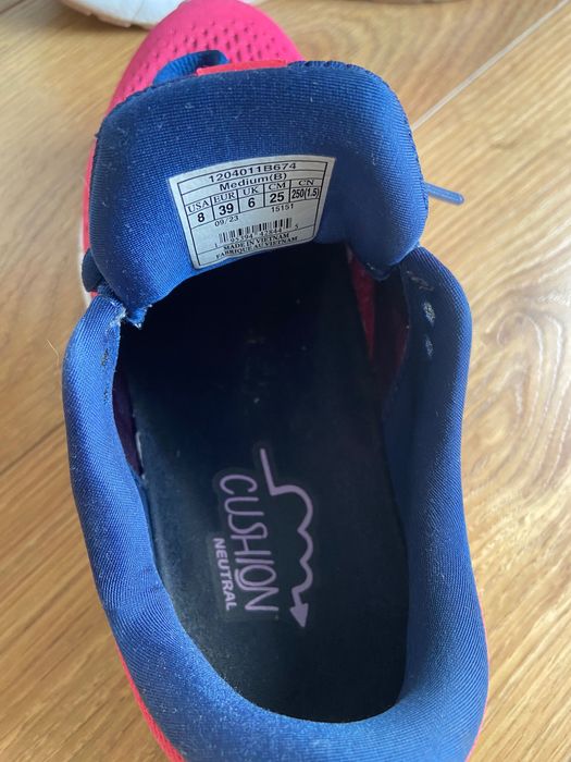 Corrida Brooks Trace 3 Tamanho 39 Hoka Oncloud