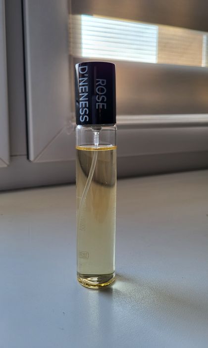 Perfumy "Rose D'neness"