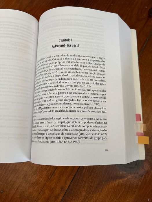 Sociedades comerciais, valores mobiliários, instrumentos financeiros e mercados