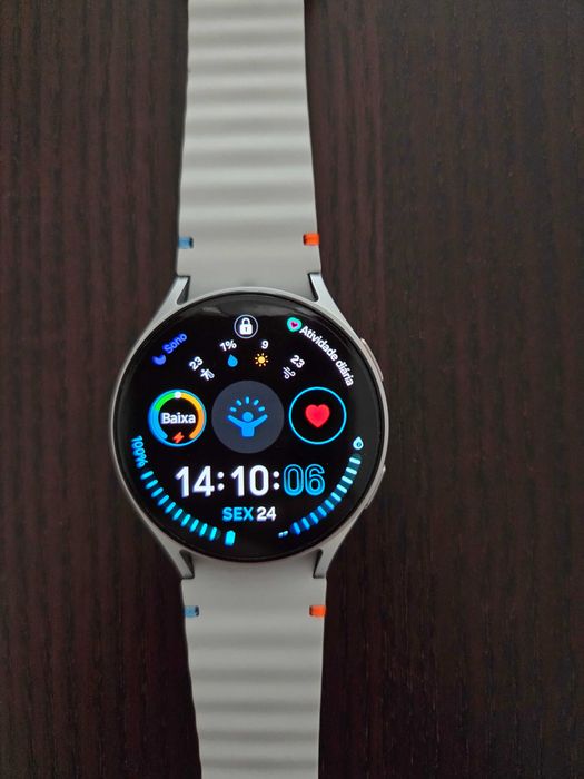 Smartwatch Samsung Galaxy Watch 7 44mm LTE (eSIM) Silver com Garantia