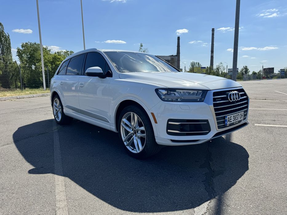 Audi Q7 3.0TFSI QUATTRO 2017 год