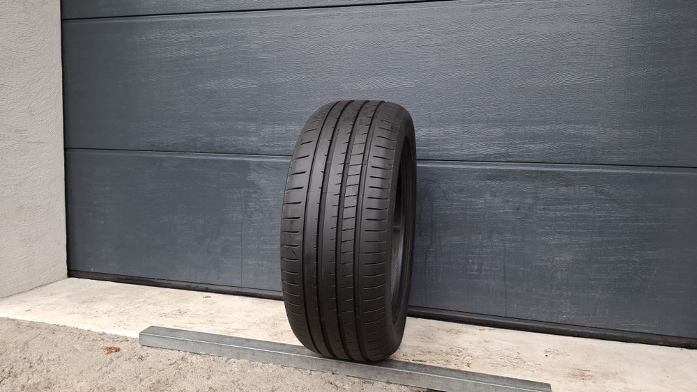 Yokohama 245/50 R19 Advan Sport V107 Jak Nowa
