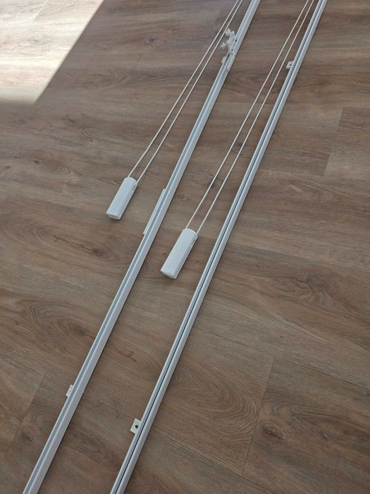 Calhas Cortinas Brancas - Excelente Estado