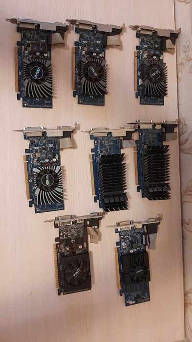 Відеокарти GT210 1Gb D3