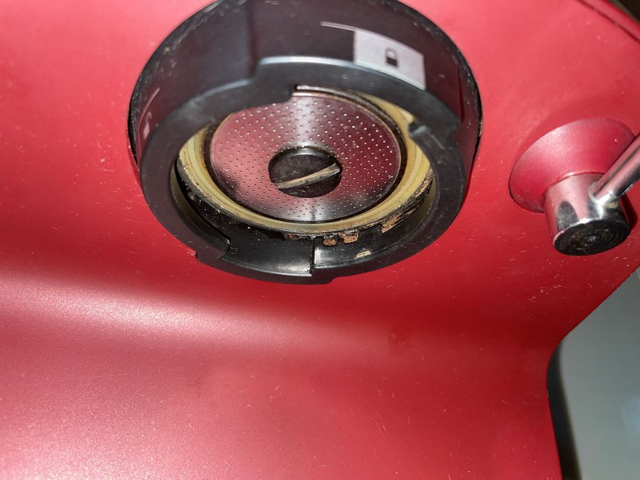 Кофеварка Electrolux Cremapresso EEA 255