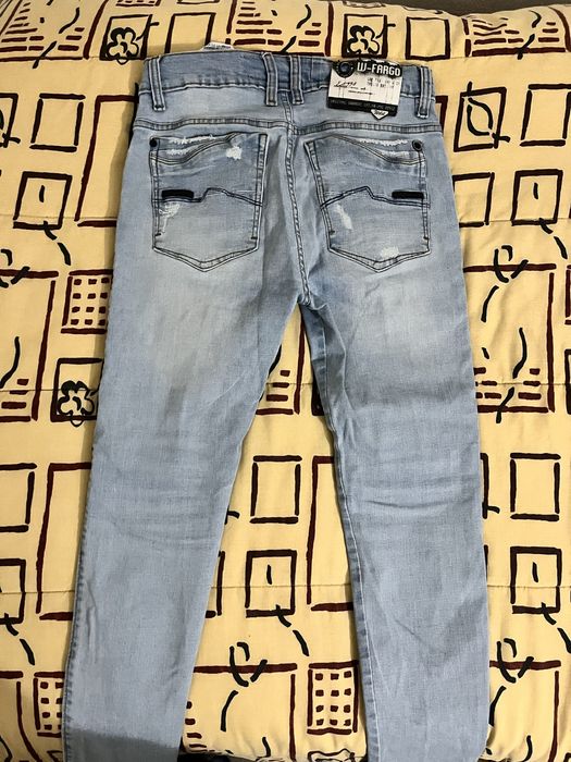 Jeans slim fit para homem cor celeste