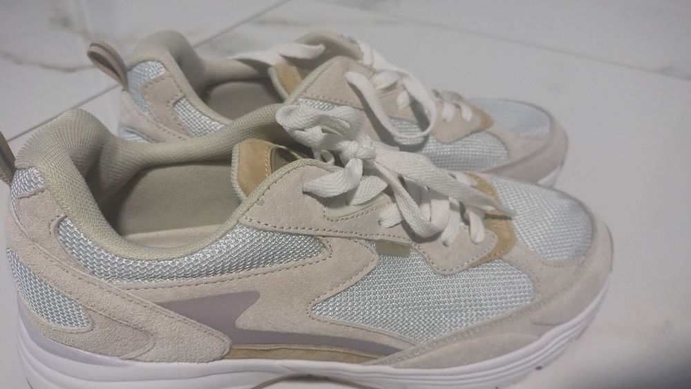buty sportowe damskie 41