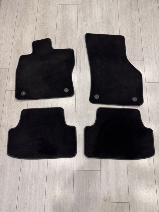 Оригінальні килимки коврики Volkswagen Golf 7 8 велюрові текстильні