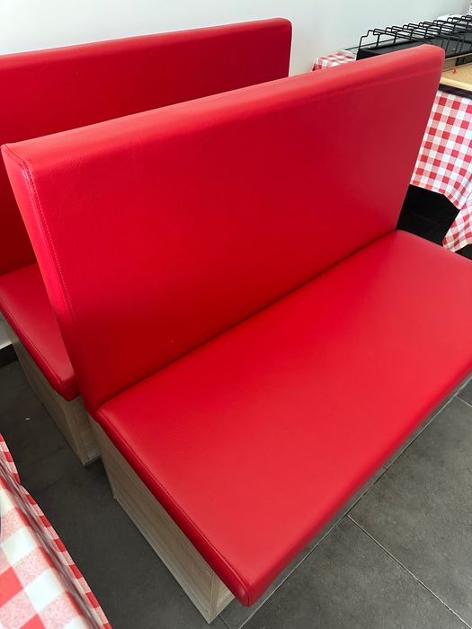 Bancos de Parede / Booths para Restaurante – 5 unidades disponíveis