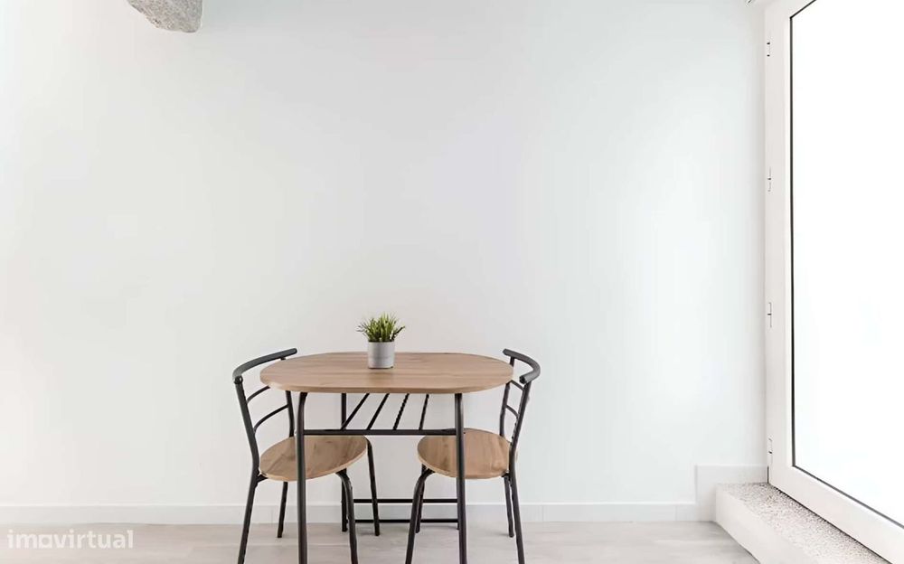 Spacious studio in Porto