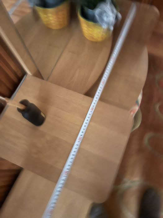 Трюмо і тумбочка