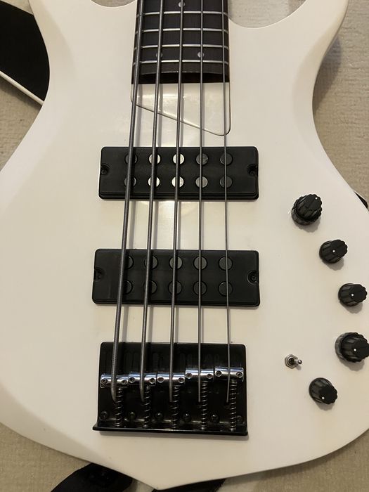 Guitarra Baixo Sire M2 5 cordas