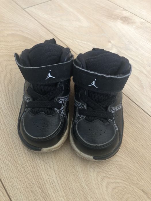 Кроссовки детские nike jordan