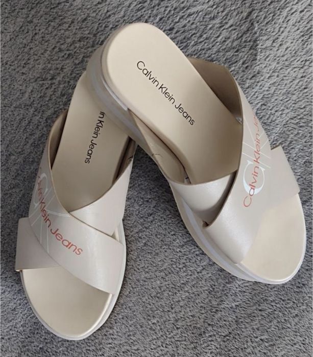 Босоніжки шлопки Calvin Klein оригінал
