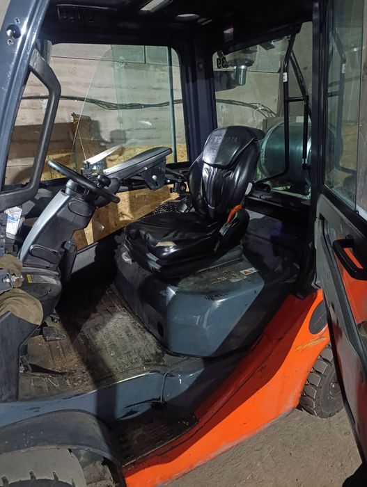 Погрузчик Toyota  газ 2.5 т