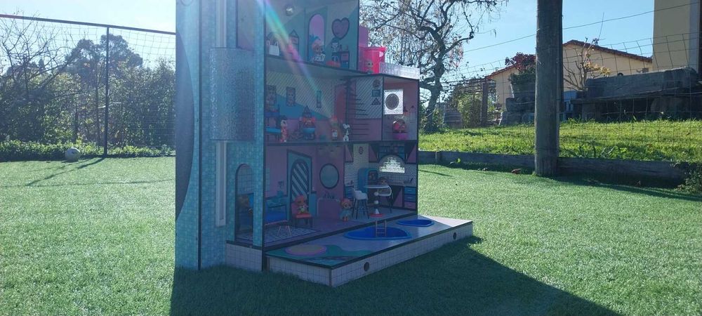 Ambulância e Casa da LOL