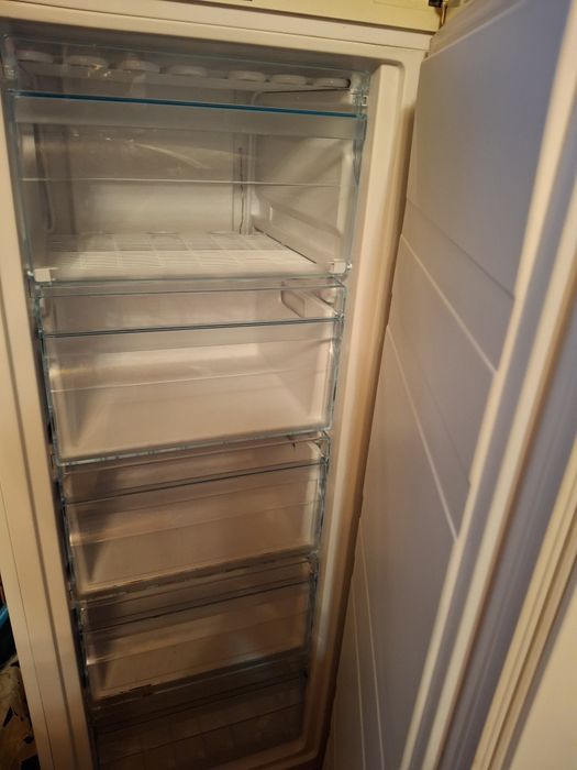 Морозильна камера