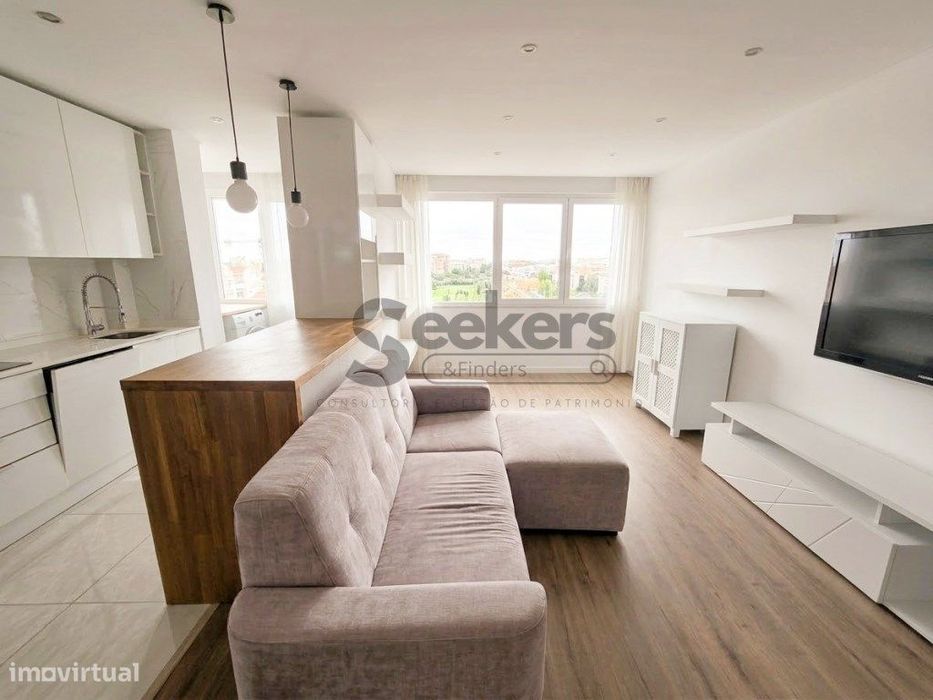 Apartamento T1 Moderno, Totalmente Mobilado e Equipado na Amadora