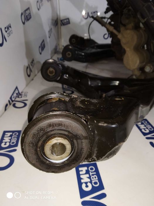 Ступица Спринтер 906 поворотный кулак Sprinter 906 цапфа Крафтер перед