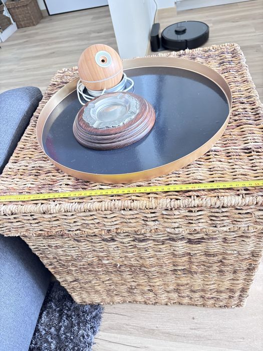 Cesto/mesa de apoio 54*54 cm. Excelente qualidade