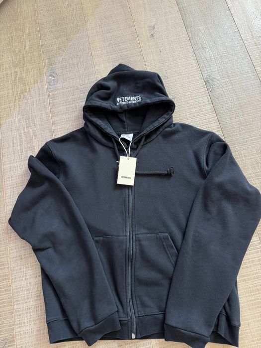 Zip-up hoodie vetements