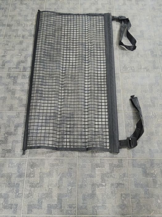 Сетка перегородка салона