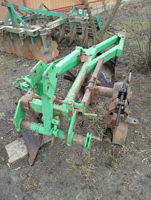 Плуг 3-35 Bomet висока стійка 70 см Польща