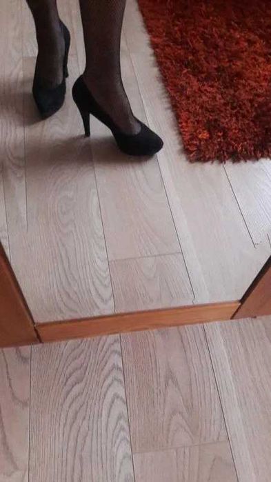 Szpilki czarne zamszowe platforma 37 buty czółenka