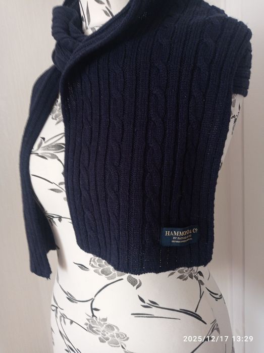 Szalik cieknie granatowy