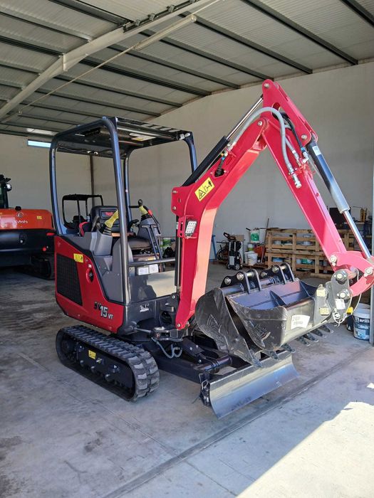 Mini Giratória Yanmar SV15VT 2023