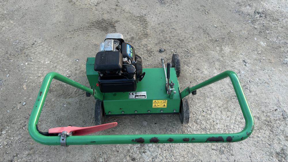 Wertykulator spalinowy do trawy