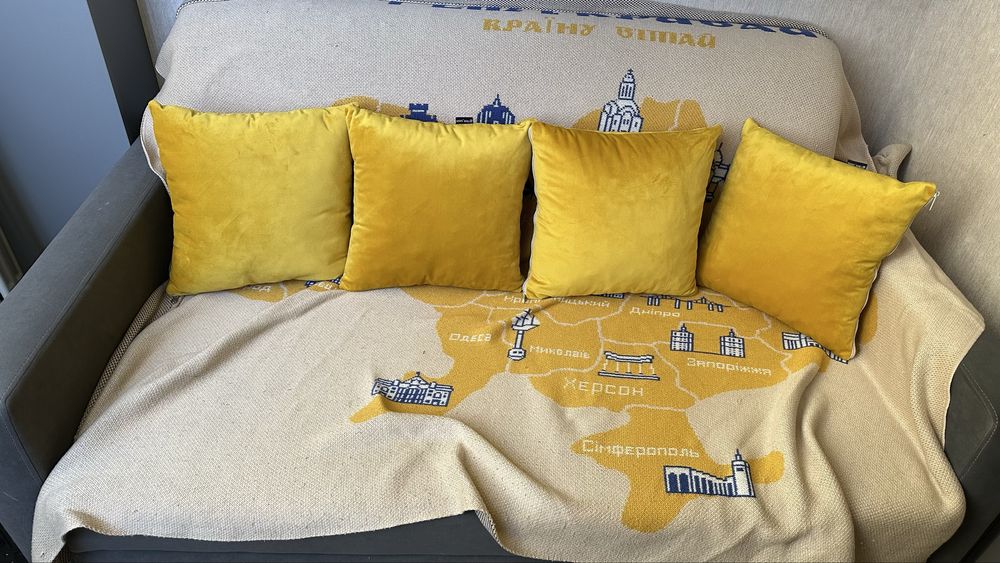 Продам подушки 35*35