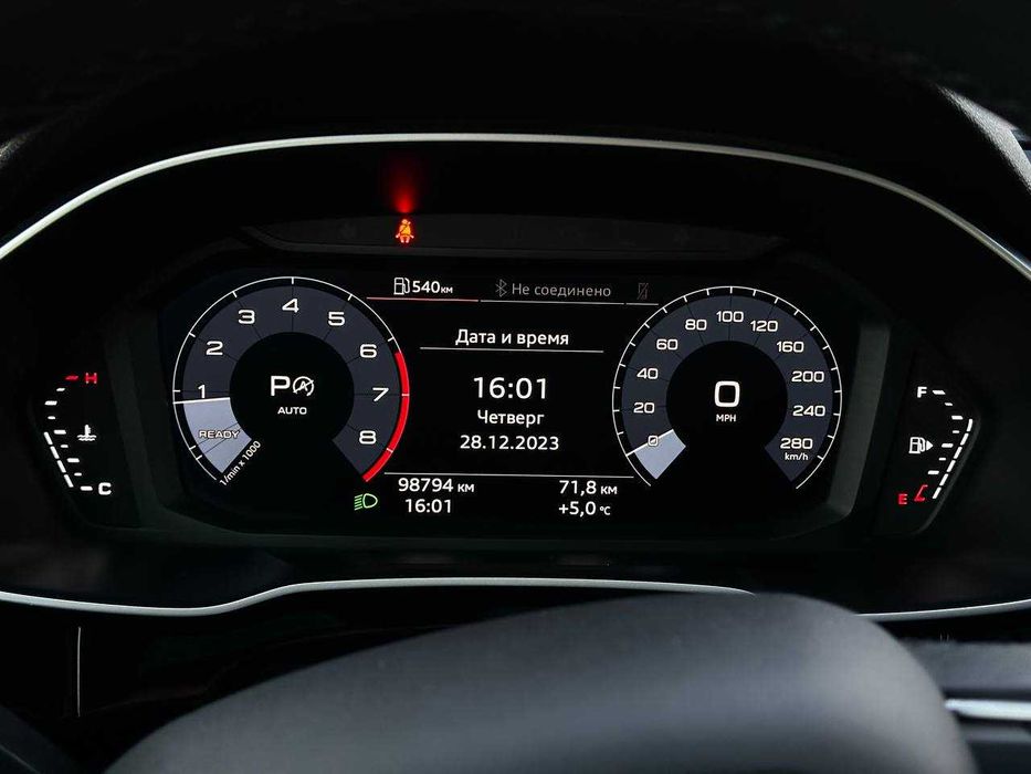 AUDI Q3      2021
