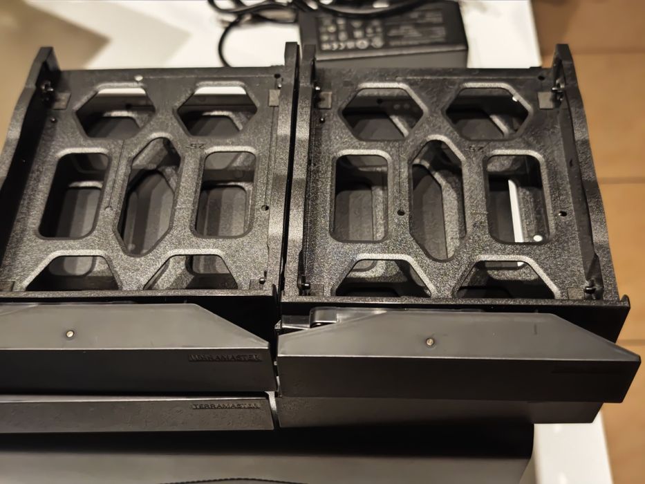 Terramaster D4-320 - das