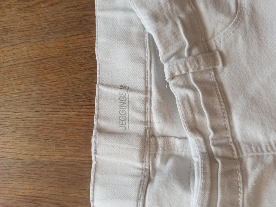 Spodnie/legginsy białe firmy Jeggings M