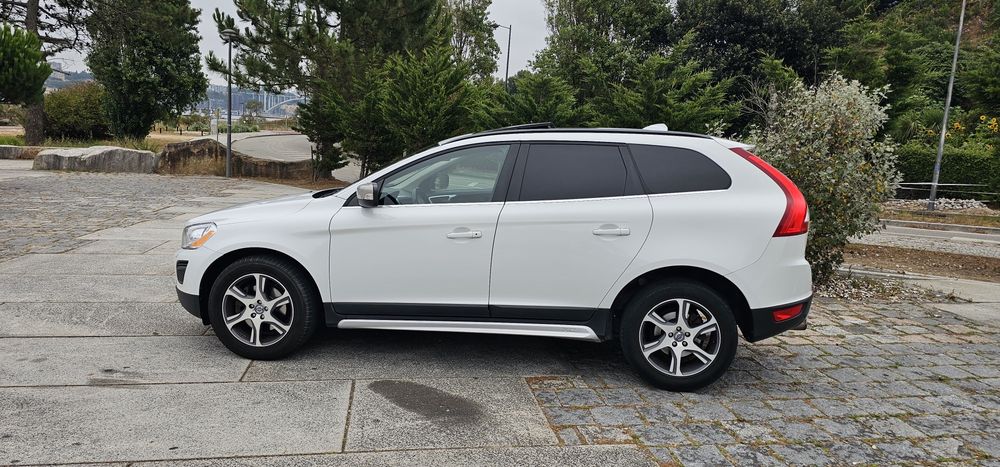 Volvo XC60 2.0D R-Design Nacional